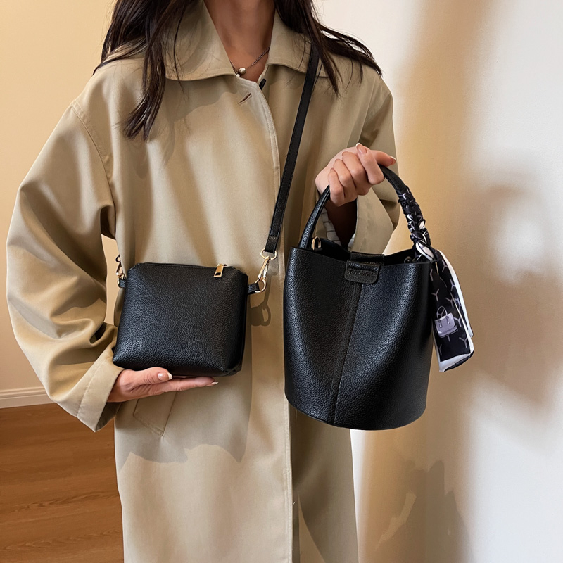 Czerwone torby na ramię i cros – Luxury Bags For Sale recenzja i cena