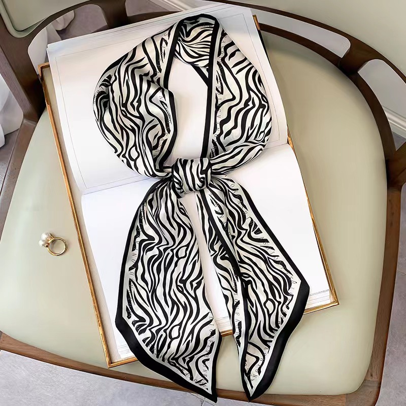 Luksusowa jedwabna apaszka dam – Luxury Bags Online recenzja i cena