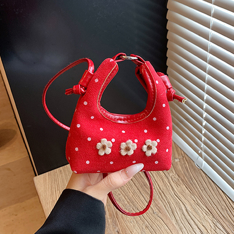 Jesienno-zimowa słodka torebka – Half Moon Bag Suede recenzja i cena